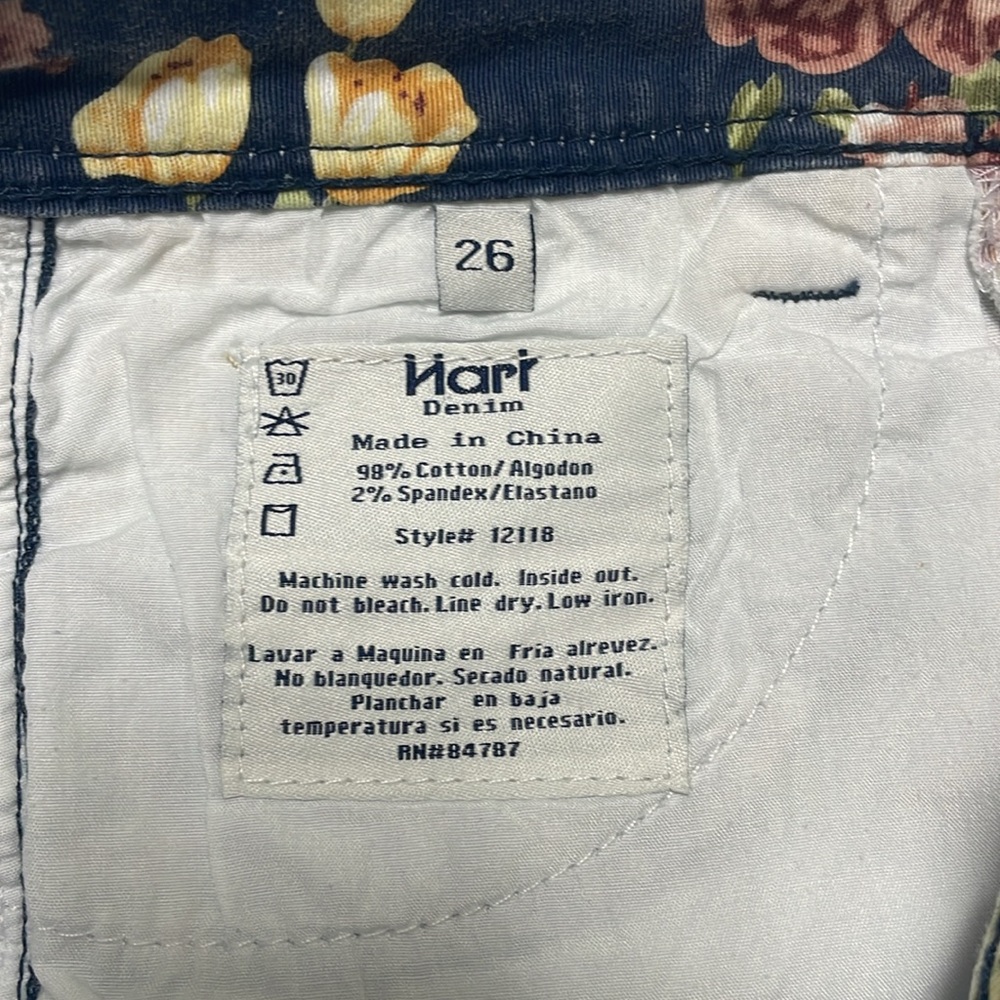 Floral Jeans - Picture 4 of 4